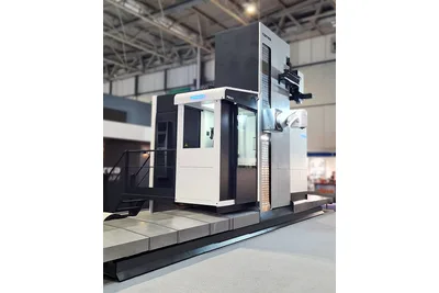 Nicolas Correa FENIX CNC machine