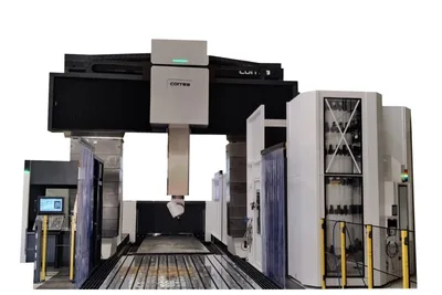 Nicolas Correa FOX W CNC machine